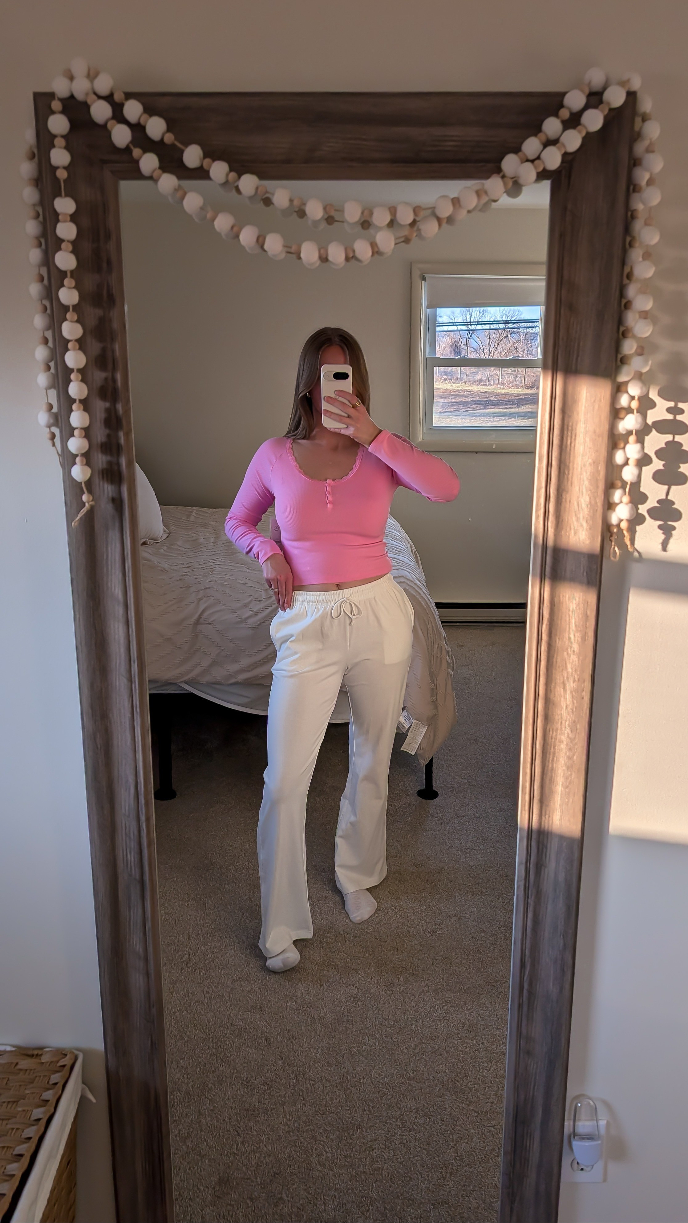 I can't get over how comfortable these white pants are from Walmart. Stick. True to size

#LTKfitnessgoals #LTKootd #LTKmomlife