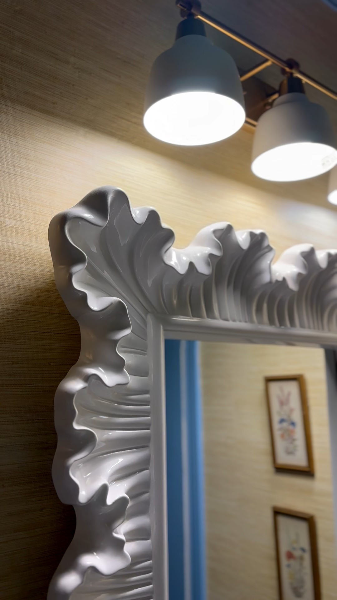 Bathroom, bathroom decor, bathroom design, #NancyMeyers #NancyMeyersAesthetic #CoastalGrandmother #ClassicStyle #EffortlessStyle