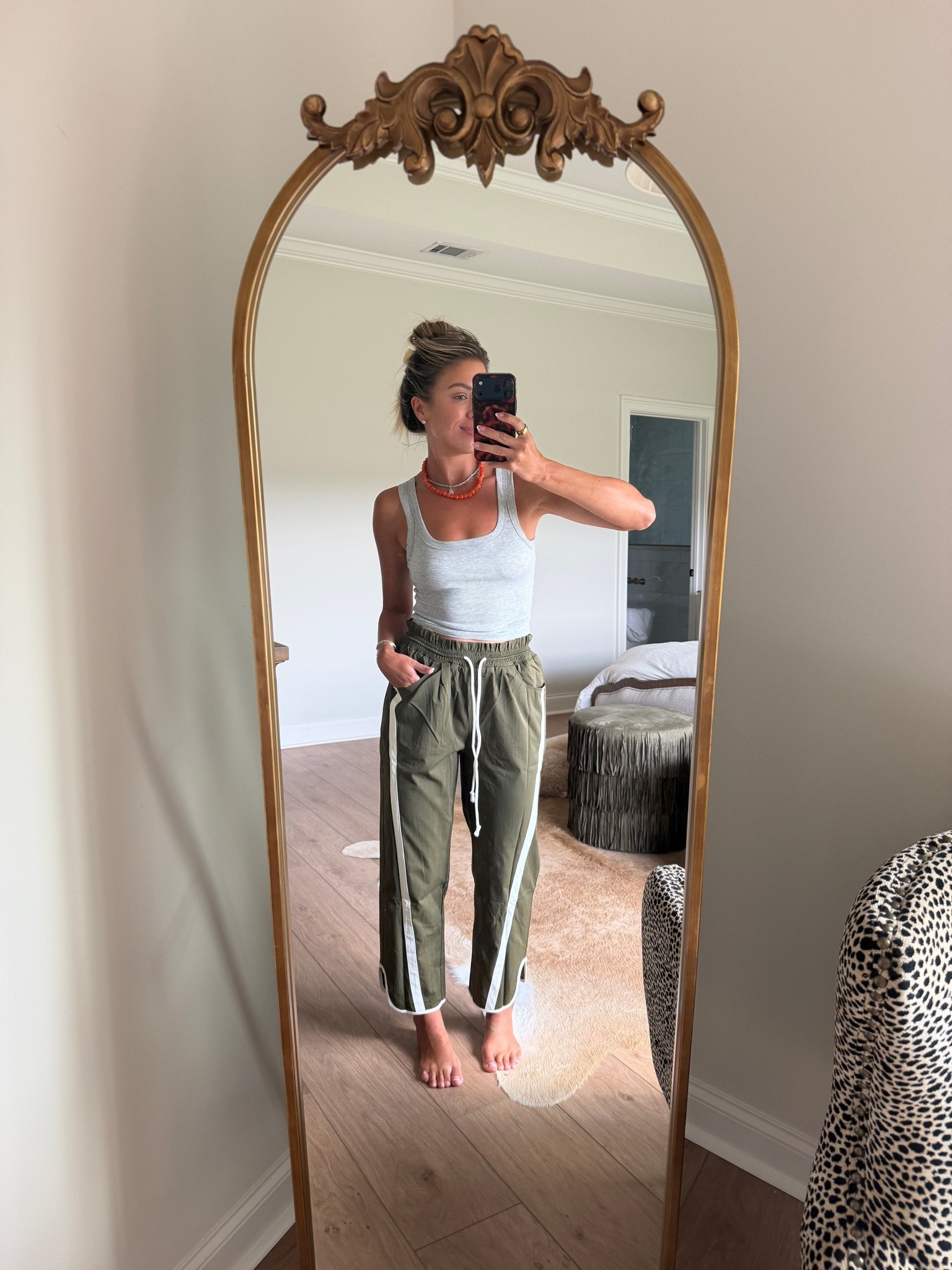obsessed w these pants 🫒

#LTKdayinmylife #LTKootd #LTKmomlife
