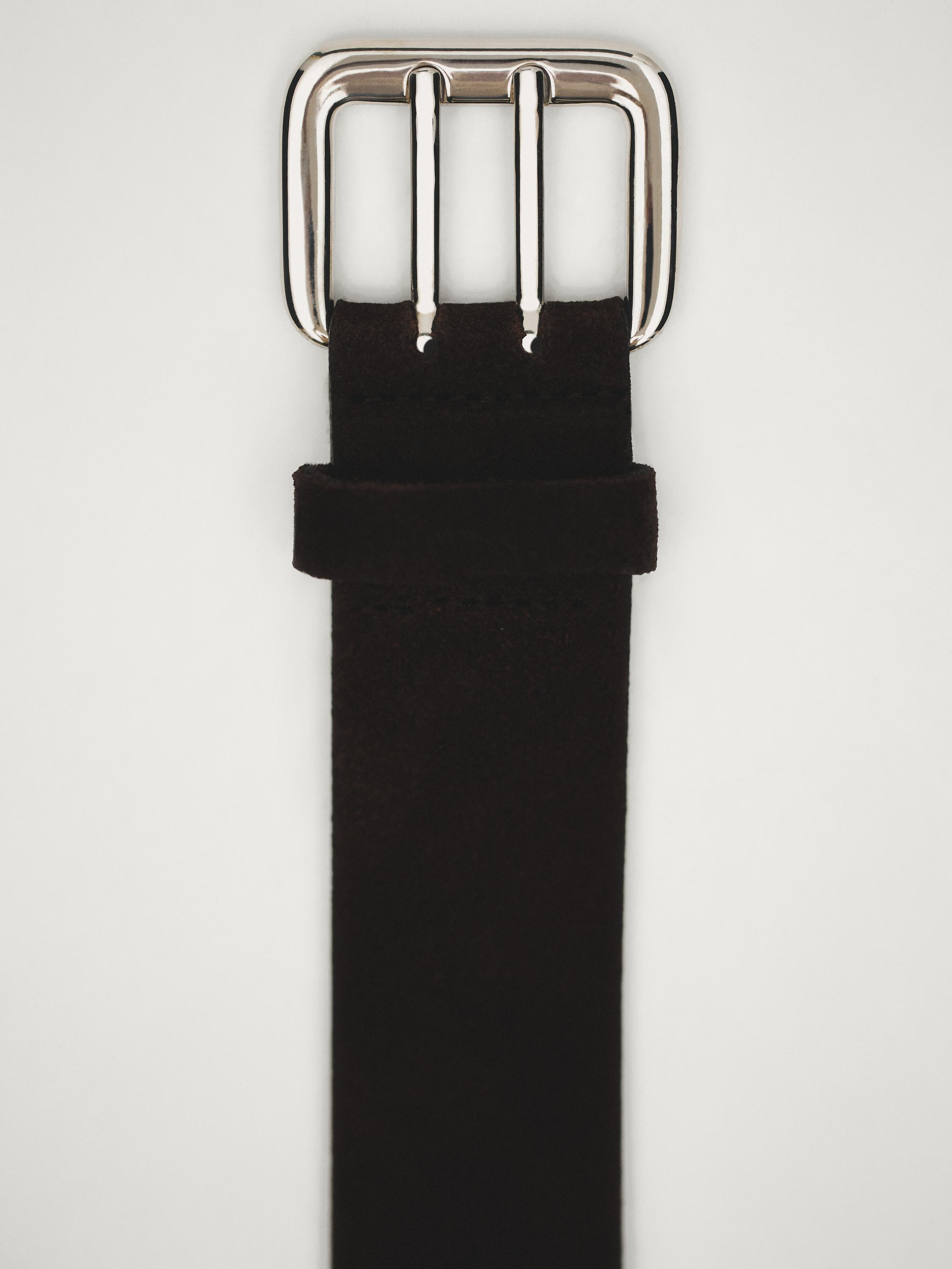 Belt with double square buckle and pin fastening . Made from bovine leather. | Massimo Dutti UK