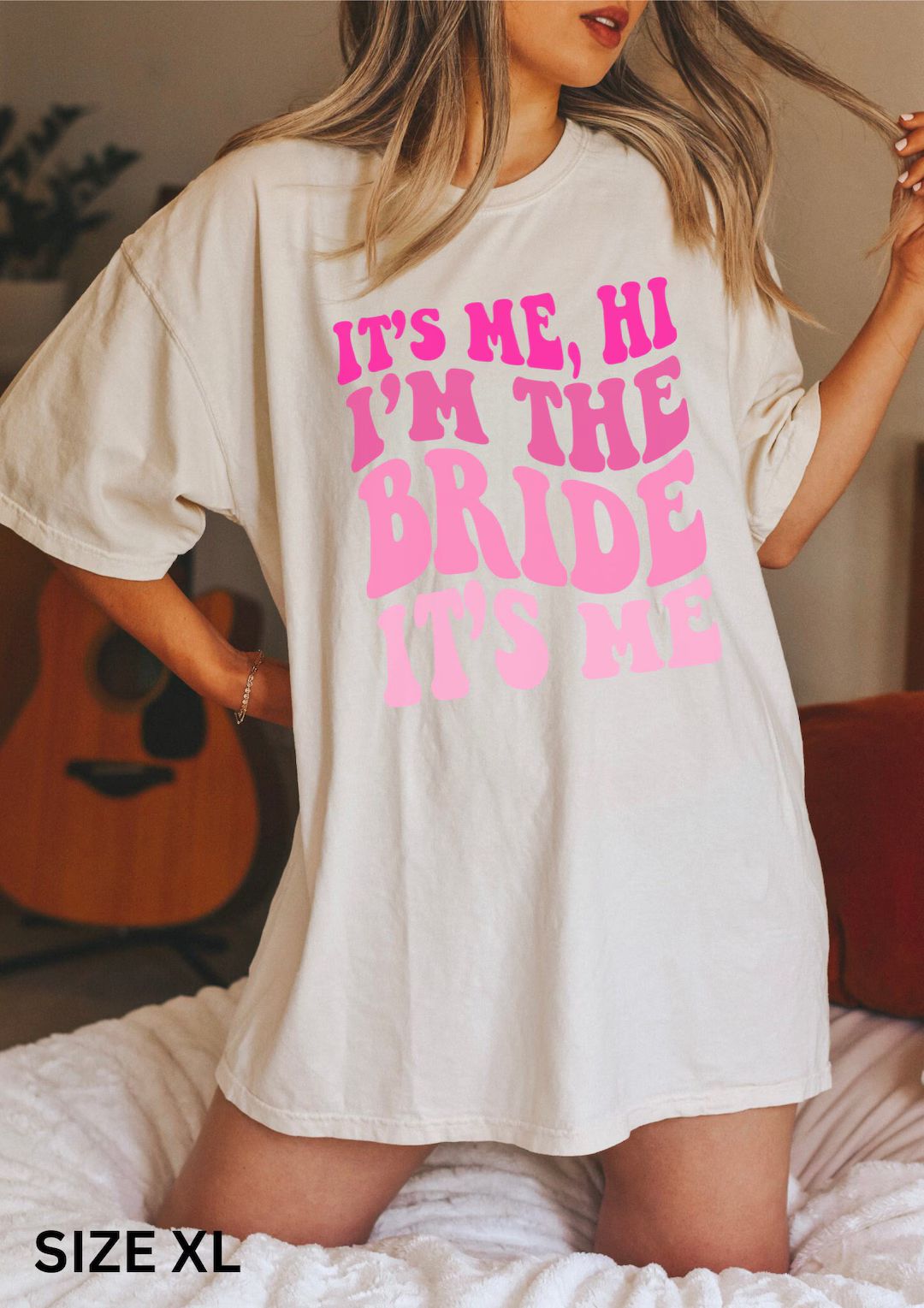 Gift for Bride, Funny Bride Shirt, Engagement Gift, Its Me Hi Im the Bride Its Me, Retro Groovy B... | Etsy (US)
