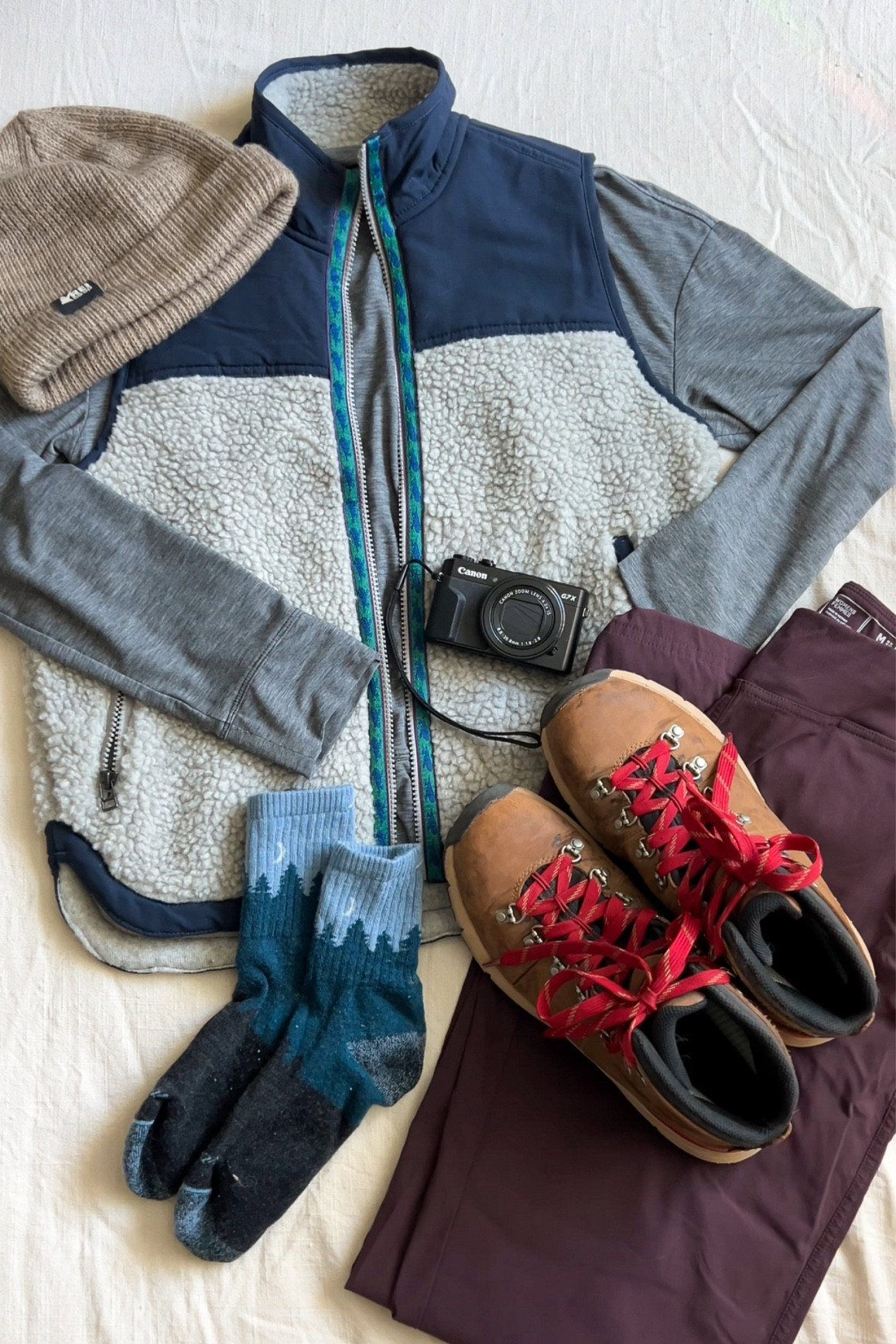 Fall hiking outfit 🥾🍄🍂 

#LTKFitness #LTKGiftGuide #LTKTravel