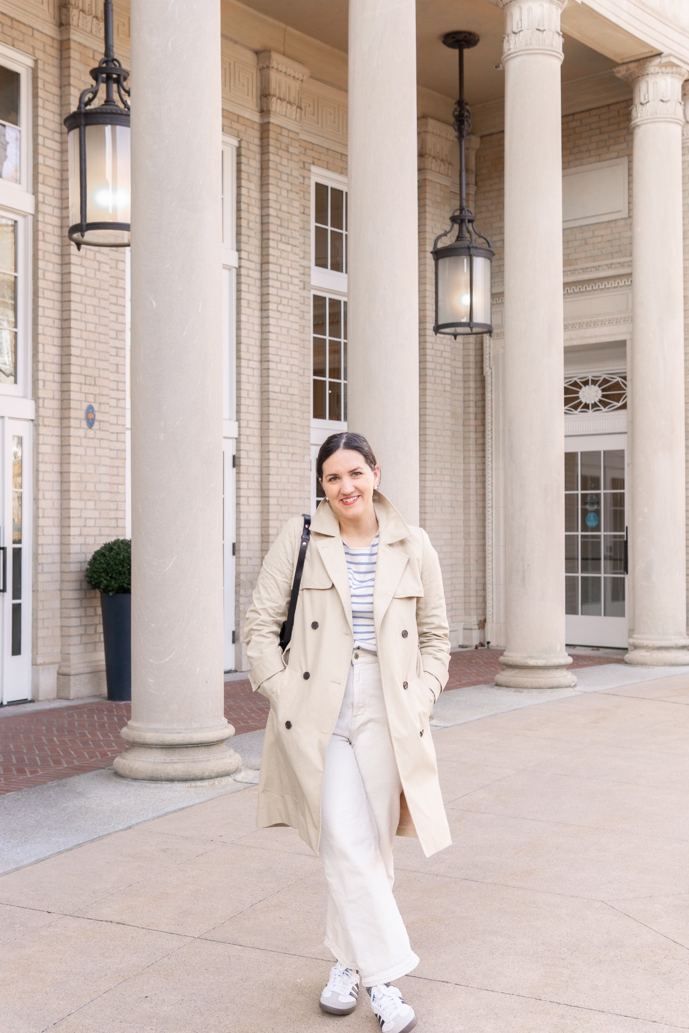Paris details, Connecticut zip code🤍

Parisian polish meets everyday ease. I’ve rounded up my most-loved Sézane staples—the pieces I wear on repeat, from morning errands to evening plans. These are the effortless essentials that bring a little French flair to my Connecticut days.

For outfit and blog post details, comment SHOP or click the link in my profile. ✨