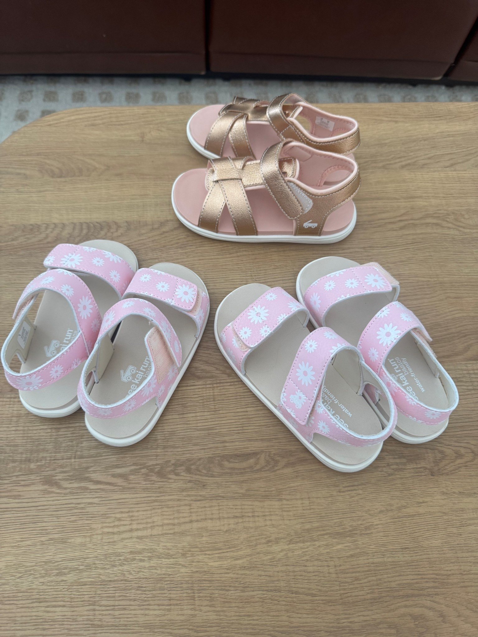 Cute summer sandals from Target that are PT, mom, and kid approved! 