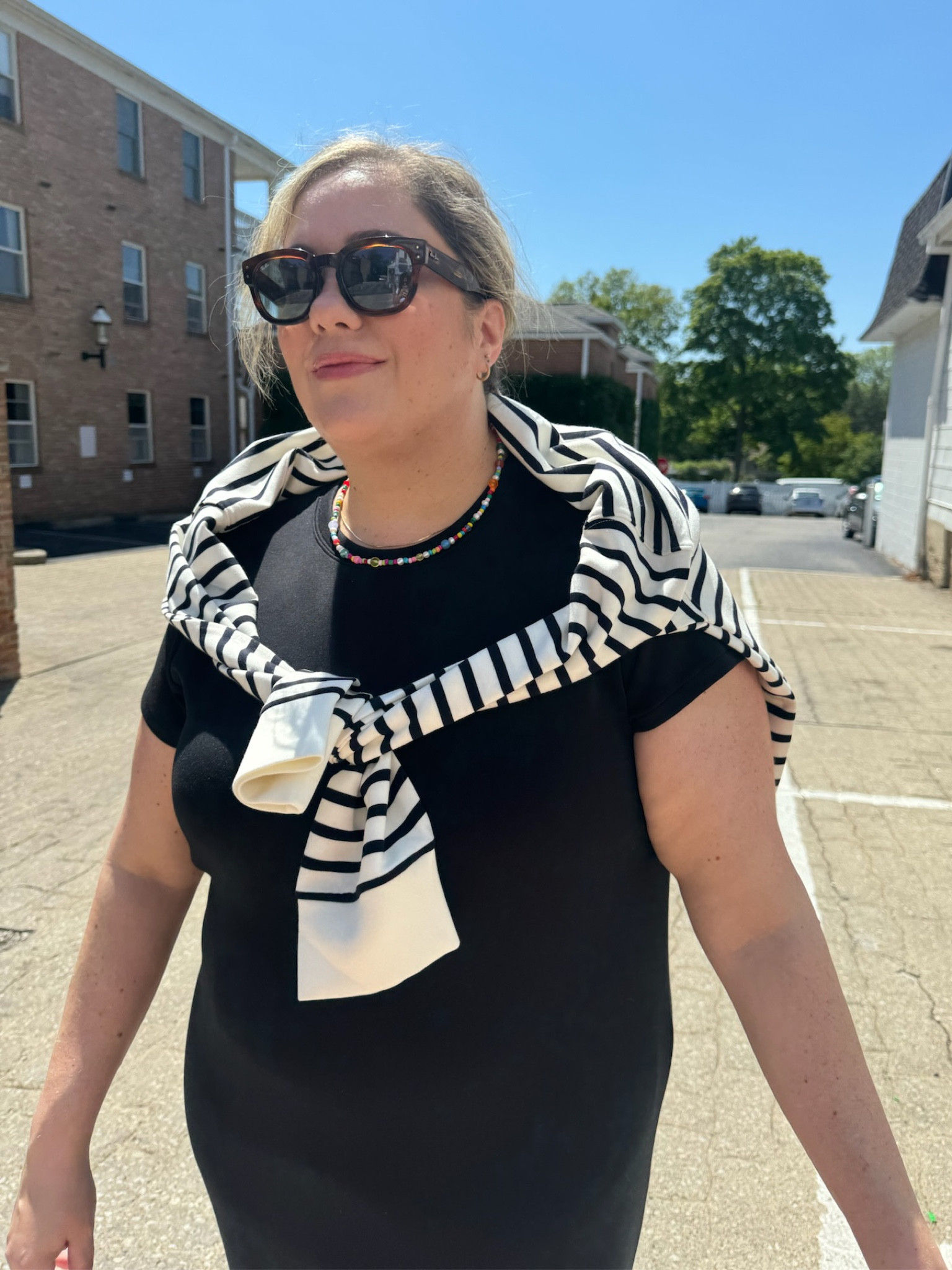 Love this style on Sarah. 