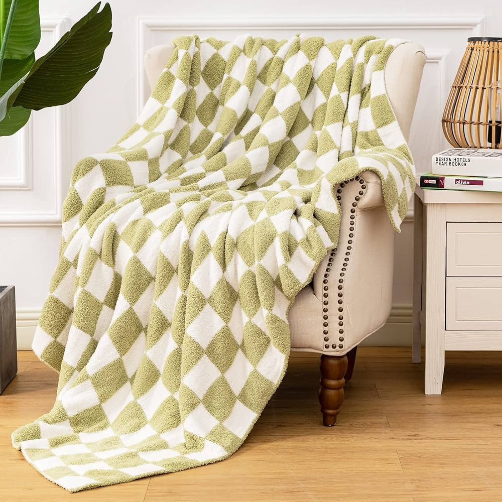 Checkerboard Grid Throw Blanket Super Soft Lightweight Warm Fluffy Sofa Chenille blanket for Bed ... | Amazon (US)