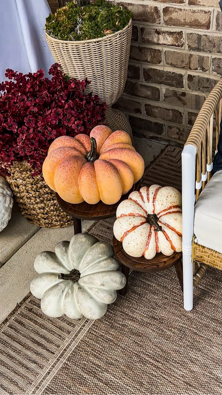 ✨ “The finishing touch my front porch was waiting for 🍂🧡 These beautiful new pumpkins from Michael’s make everything feel perfectly fall!”

#FallFrontPorch #MichaelsFinds #PumpkinSeason #FallDecorInspo #PorchGoals #CozyFallVibes #PumpkinPerfection

#LTKSeasonal #LTKHome