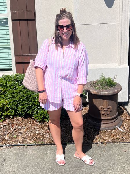 Mom fit of the day. The perfect casual spring outfit from Old Navy paired with my favorite white sandals from Target and my huge tote to fit everything I need! 

#LTKstyletip #LTKFestival #LTKfindsunder100