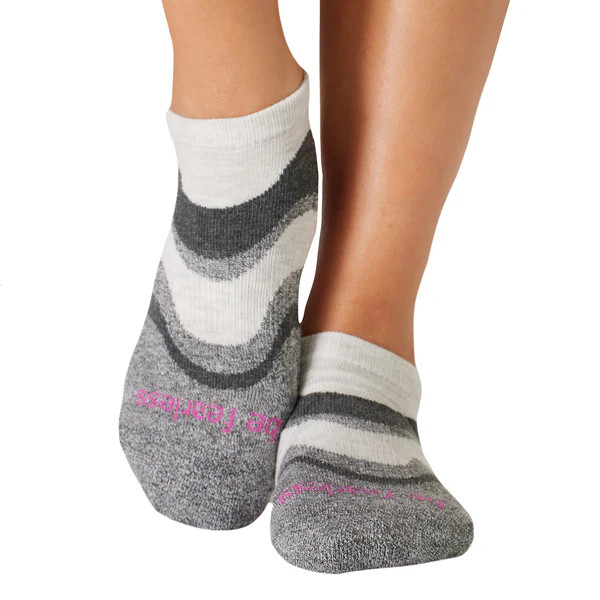 Be Fearless Whimsy Grip Socks (Cascade) | Sticky Be Socks