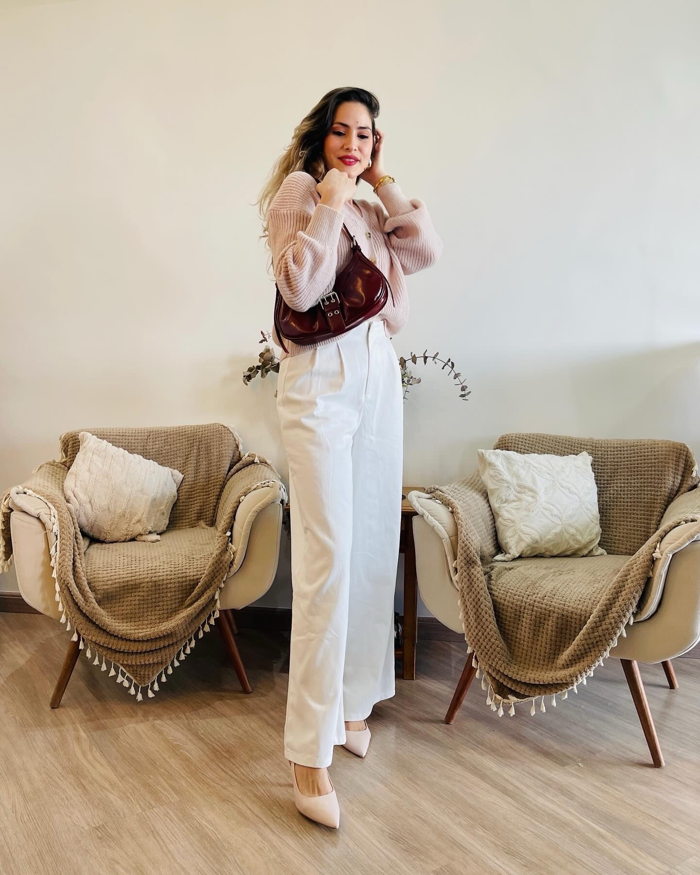 Registrando meu look do dia para vocês!💖💫pronta para enfrentar o dia com um toque de estilo.. APROVADO ?
Utiliza meu Cod. Indicação 👉🏻BR96218K  PARA OBTER DESCONTOS NA @sheinofficial


#LTKbrasil #LTKmidsize #LTKSeasonal