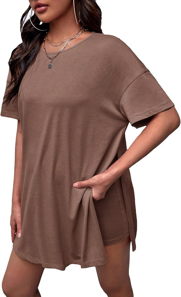 OYOANGLE Women's Maternity 2 Piece Outfits Short Sleeve Split Hem Tee Shirt and Shorts Set | Amazon (US)