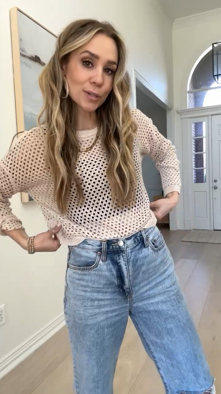 Size M— went up one size do it was more oversized fit. 

Pants are old urban outfitters— linked similar options! ✨

#LTKswim #LTKfindsunder100 #LTKfindsunder50