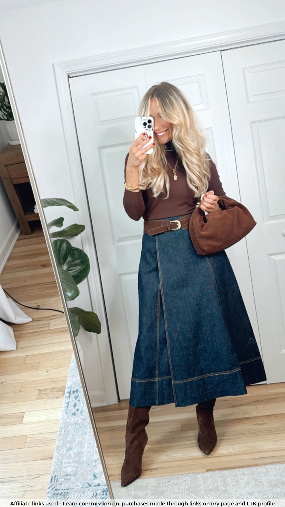 Chic everyday winter outfit

Brown turtleneck fitted lightweight
Zara midi skirt denim 
Brown suede boots
Brown suede bag small