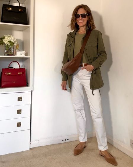 Casual green outfit with white jeans #whitejeans #over50