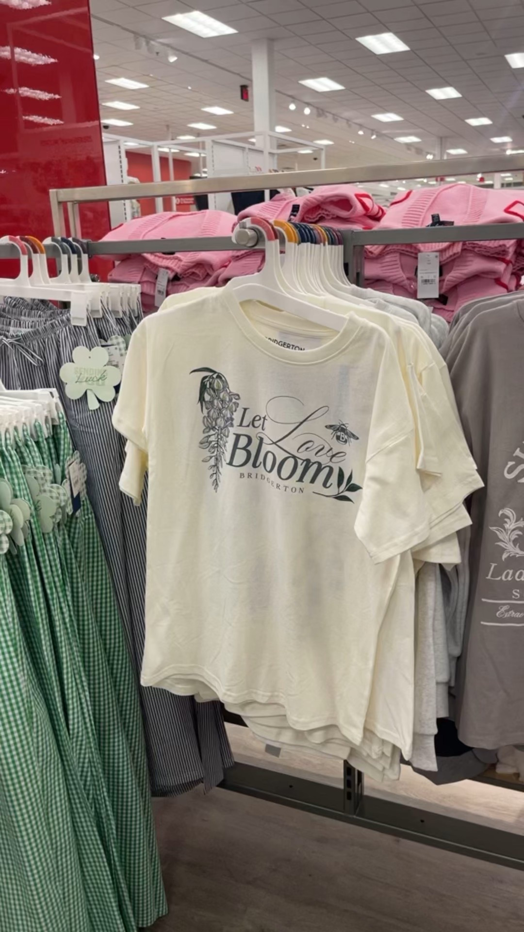 Bridgerton tees & a graphic sweatshirt at Target! Not super impressed with the T-shirts- but Nikki grabbed the sweatshirt and it’s very cute! Let us know what you think. They would pair cute with these pants so we included them!

#target
#targetstyle
#bridgerton
#targetbridgerton

#LTKootd #LTKgrwm