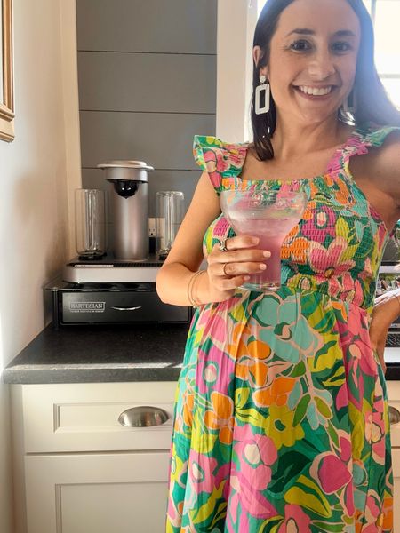 @Bartesian would make the perfect gift for the Mom who loves to host, or could use a luxurious staycation with premium cocktails in the comfort of her own home! 🍹 #ad #bartesian 

The Bartesian Cocktail maker is so simple to use! I love that I can enjoy mocktails now during pregnancy and elevated cocktails this summer with the press of a button. 

For a limited time: Save $50 on the Bartesian Cocktail Maker and Bartesian Duet with the purchase of a cocktail capsule pack - All bundles will also be $50 off the original price! 

#LTKSeasonal #LTKparties #LTKGiftGuide