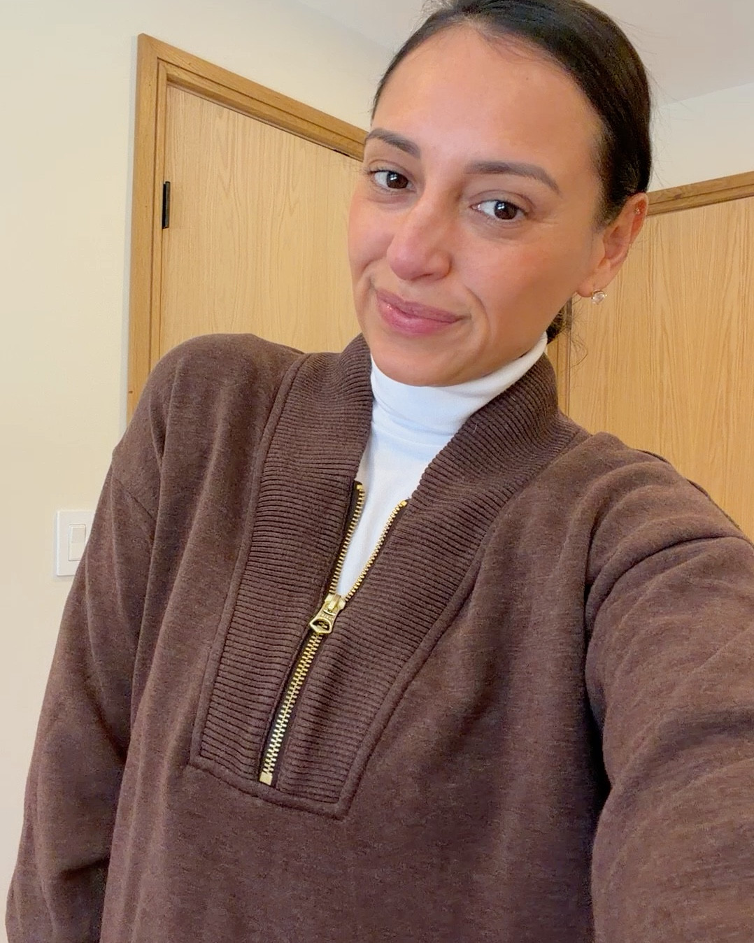 Winter casual outfit 
Matching set 
Varley set 
Size xs small in top and bottom 
Pants short hem 


#LTKOver40 #LTKootd #LTKPetite