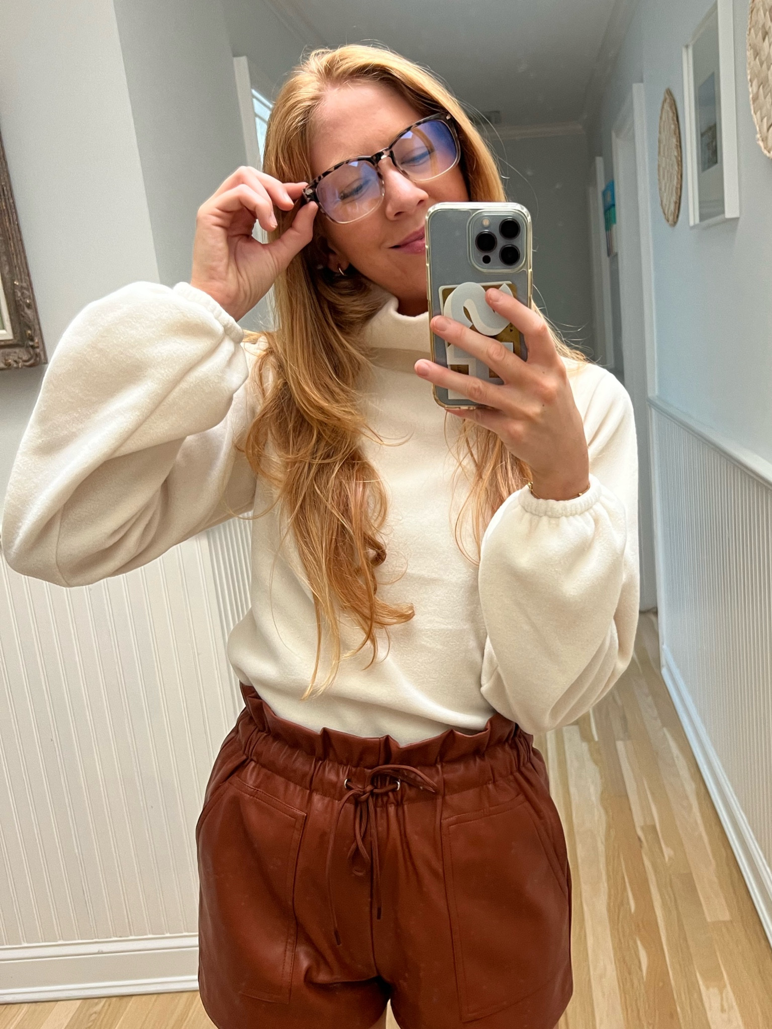 shop these luxe fleece turtleneck sweaters that are currently 30% off with code HELLOFALL 🤍 Dudley Stephens are my go-to fall pull-overs & they’re made of recycled water bottles!! 🎉🎉🎉 