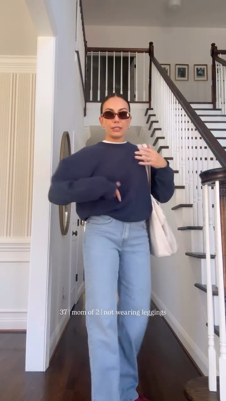 Simple on the go mom fit!

#outfitreels #momstylelife #wearablefashion #ltkfashion #ltk #easytowear #momoutfit #momoutfitinspo #falloutfitideas

#LTKFindsUnder100 #LTKStyleTip #LTKShoeCrush