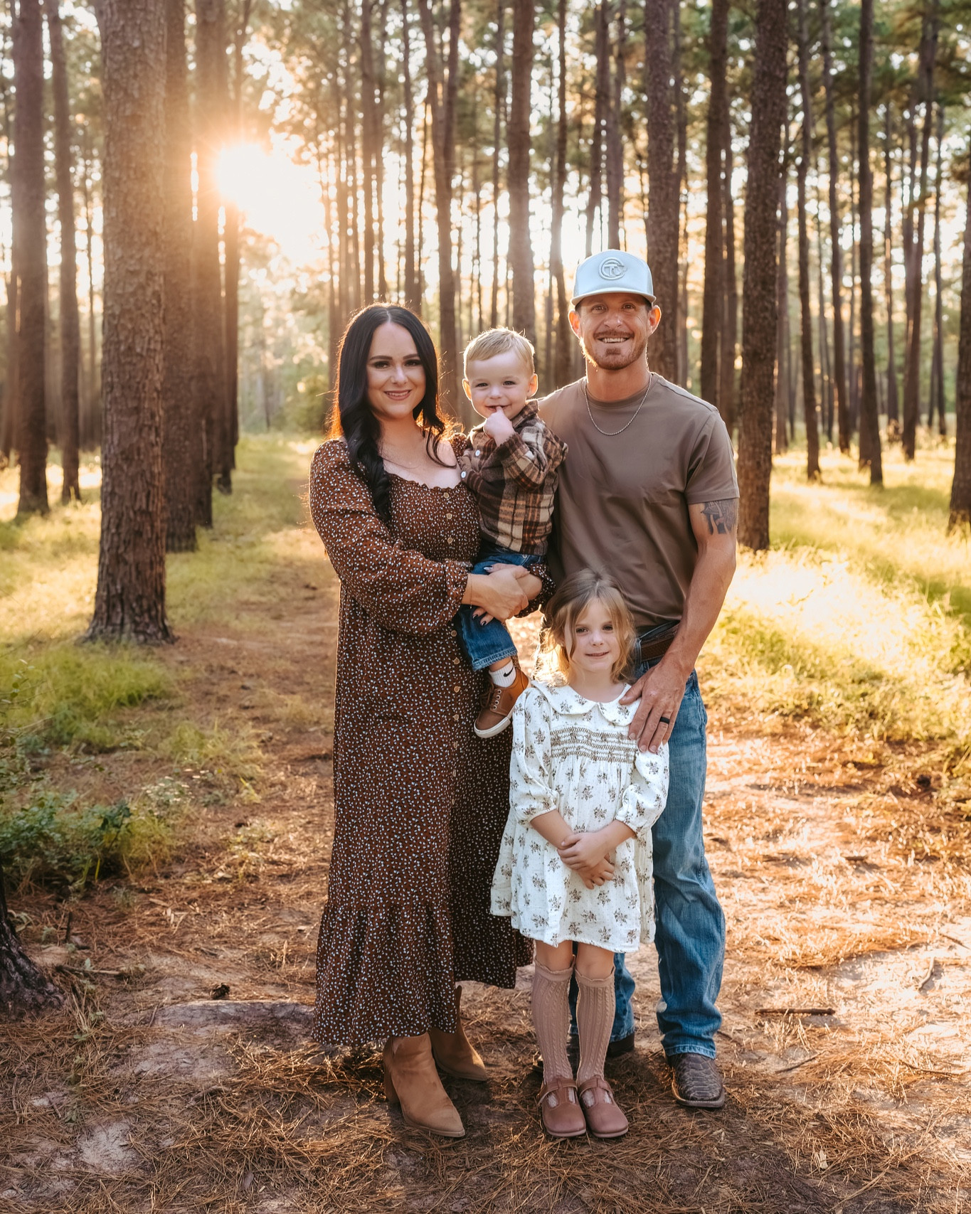 Our family pictures came out beautifully! I loved our color scheme 🤎

#LTKFamily #LTKFindsUnder50 #LTKBaby