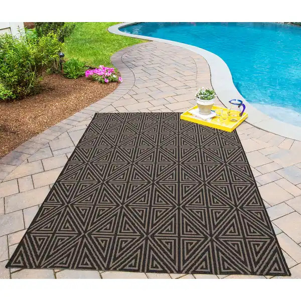 Momeni Baja Diamonds Indoor Outdoor Rug - 7'10" x 10'10" - Charcoal | Bed Bath & Beyond