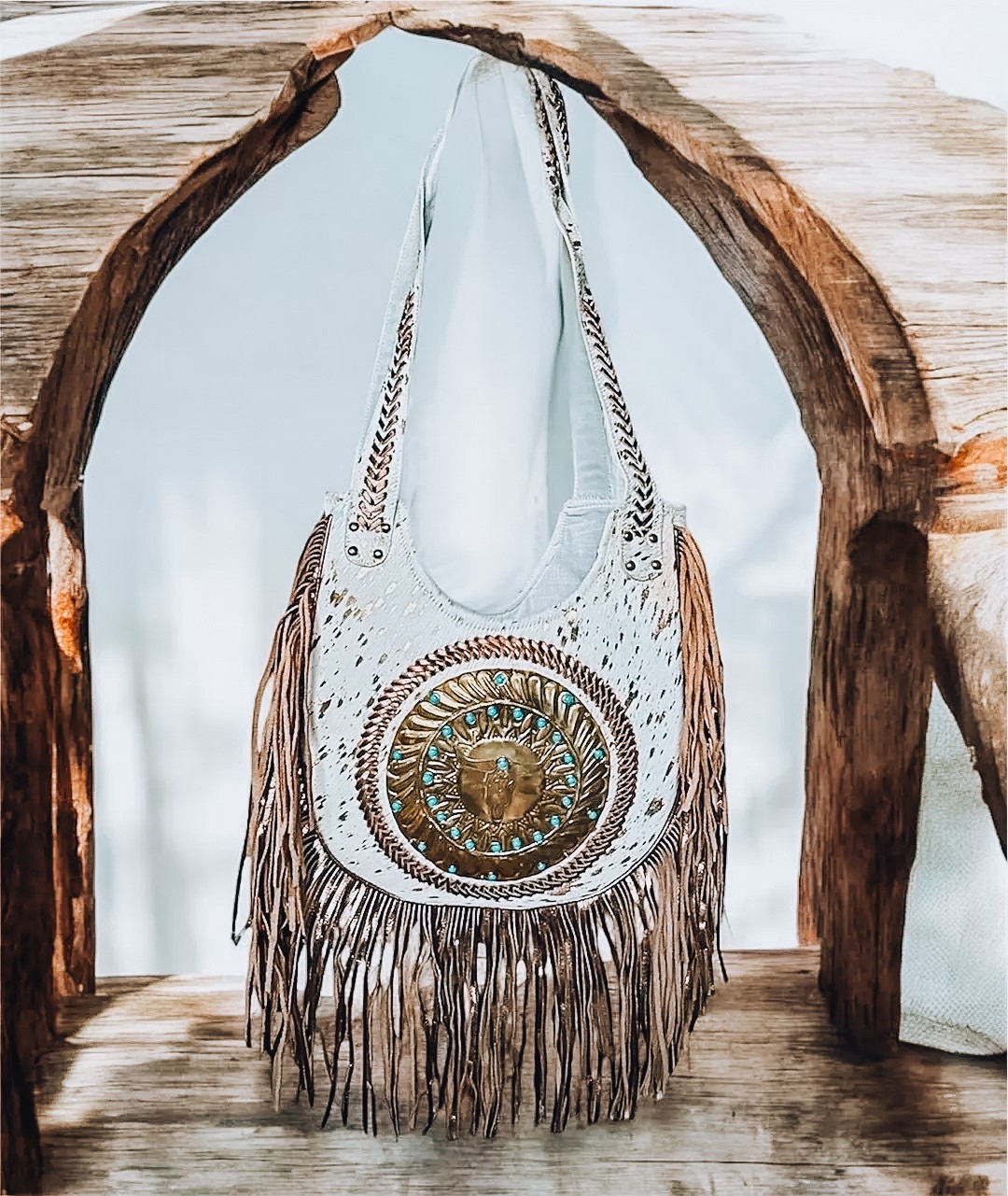 Gold Boho Chic Leather Bag ⭐️

#LTKsummer #LTKbag #LTKgiftguide