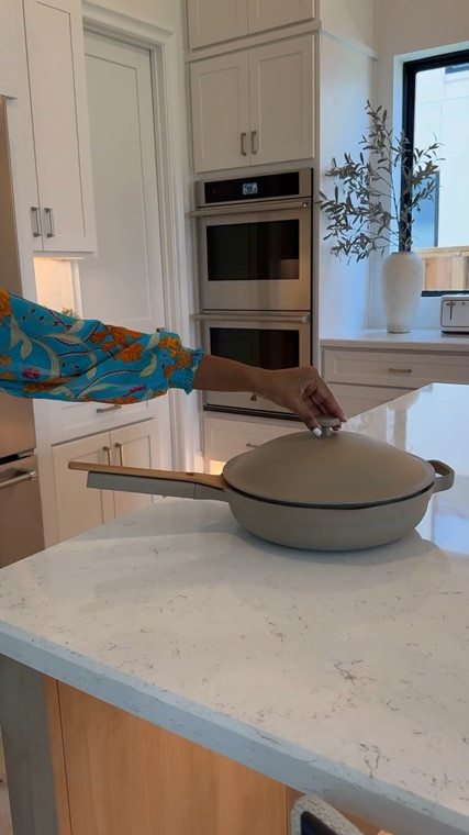 Another stunning addition to my collection! 😃 The pan is durable, beautiful, and a breeze to clean.
Shop my go-to pan below!

#LTKSaleAlert #LTKHome
#LTKStyleTip