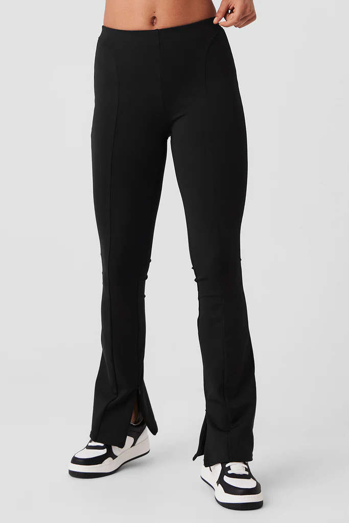 High-Waist 7/8 Zip It Flare Legging | Alo Yoga (US)