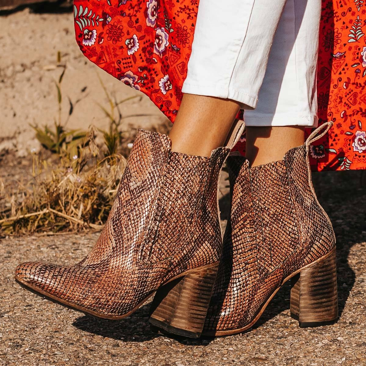 Janelle | Freebird Stores