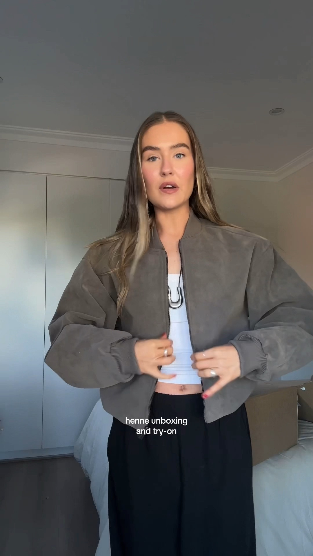 Henne unboxing and try-on! Needed some good quality winter basics and could not be more happy

#LTKwinter #LTKaustralia #LTKstyletip