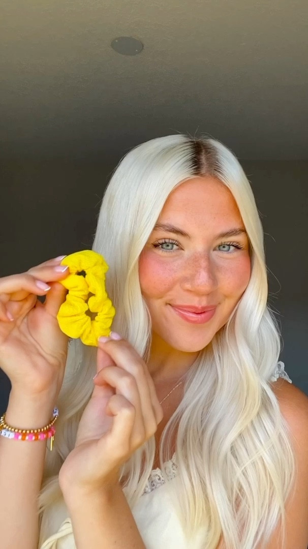 The cutest scrunchies for spring/summer! The pack comes with the prettiest pastel colors & im obsessed!!💓☀️💛

#LTKbeauty
