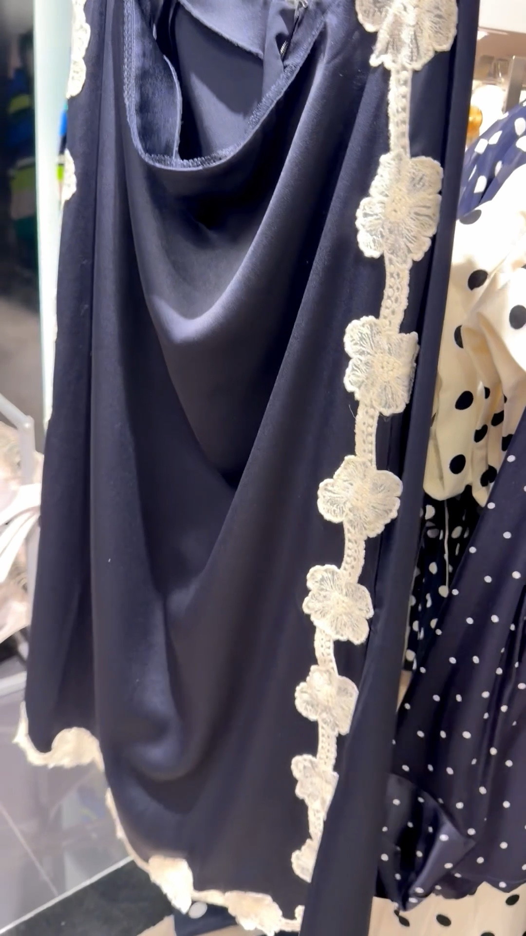 Reiss skirt navy skirt

#LTKWedding #LTKTravel #LTKgrwm