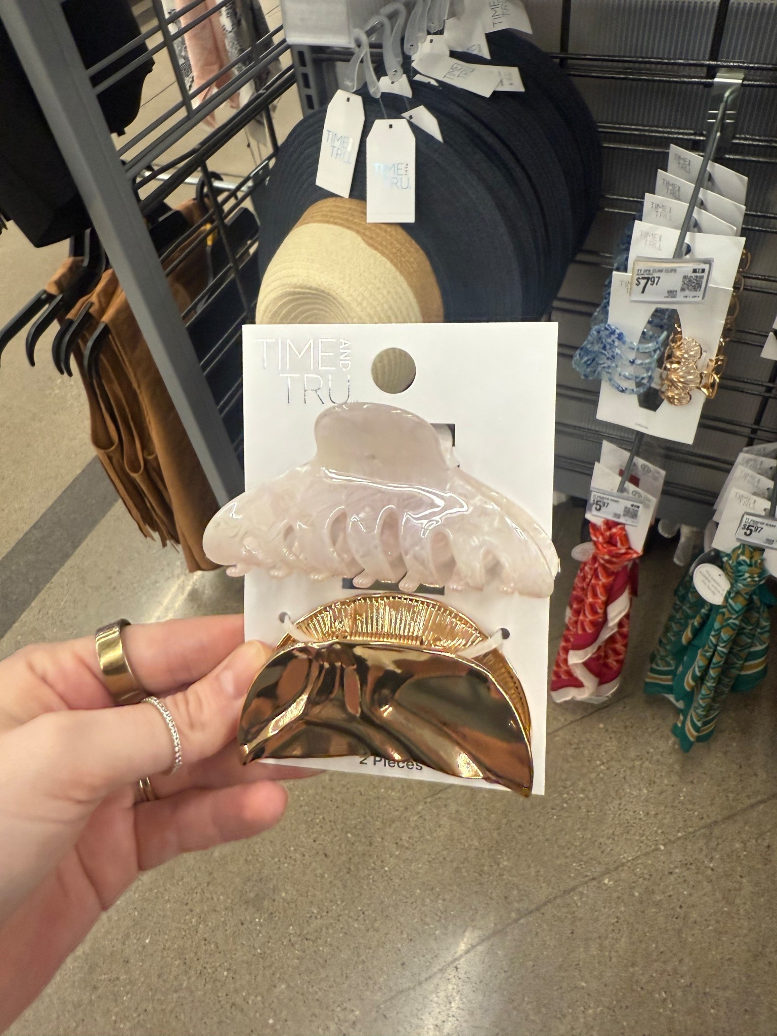 I just love these claw clips 🩷

#LTKBeauty #LTKSwim #LTKTravel