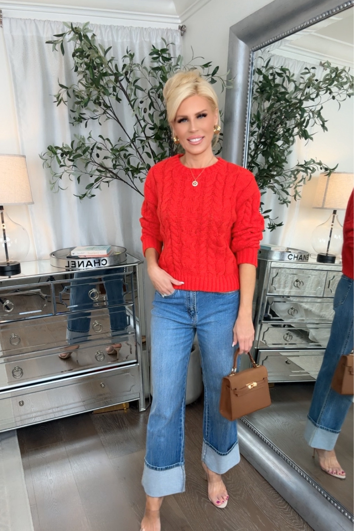 This sweater is perfect for the fall transition months!! 

Fall style, sweater, outfit inspo, women’s clothing, fall fashion, denim

#LTKStyleTip #LTKSeasonal