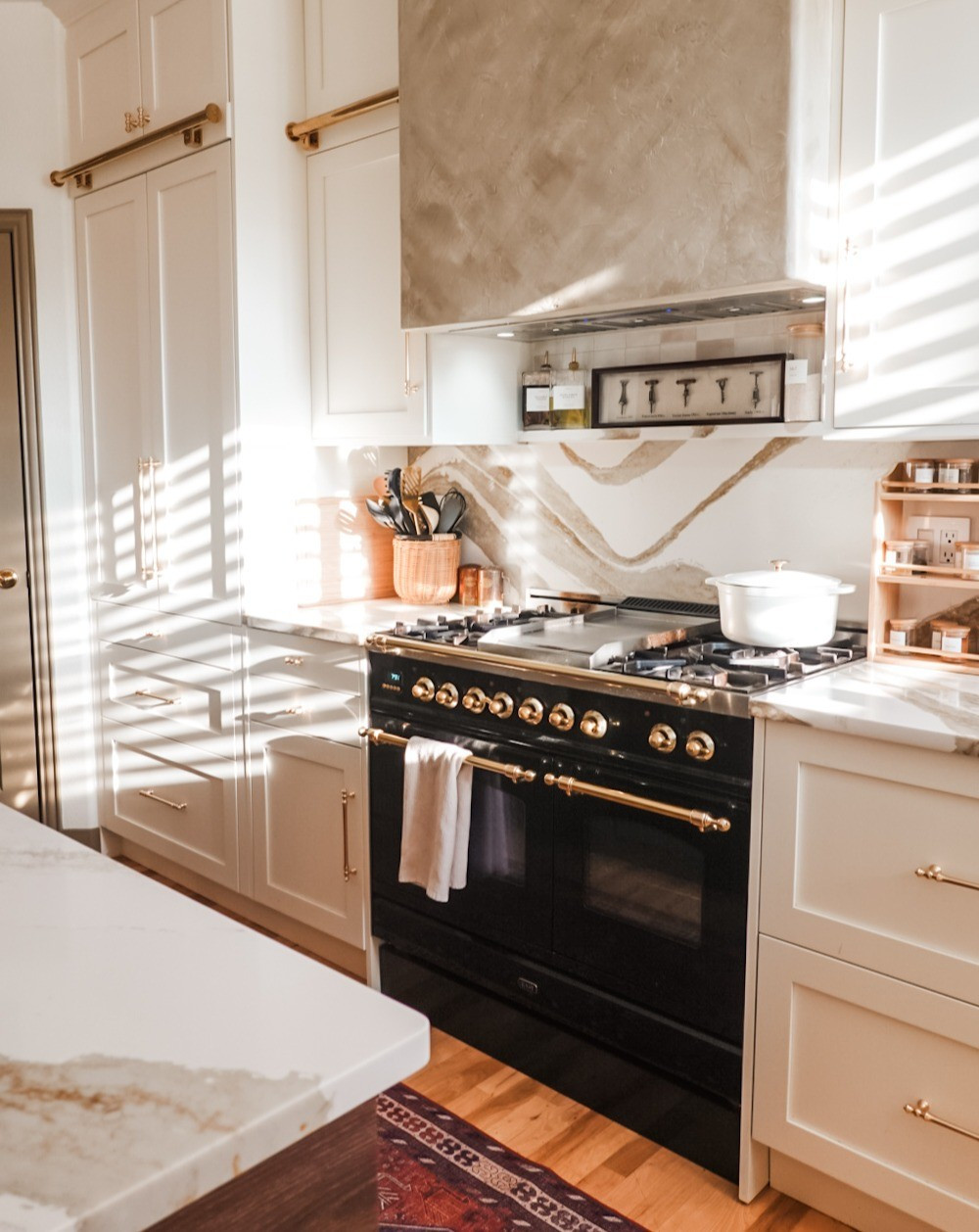 My favorite Dutch oven 

#LTKSaleAlert #LTKFindsUnder50 #LTKHome