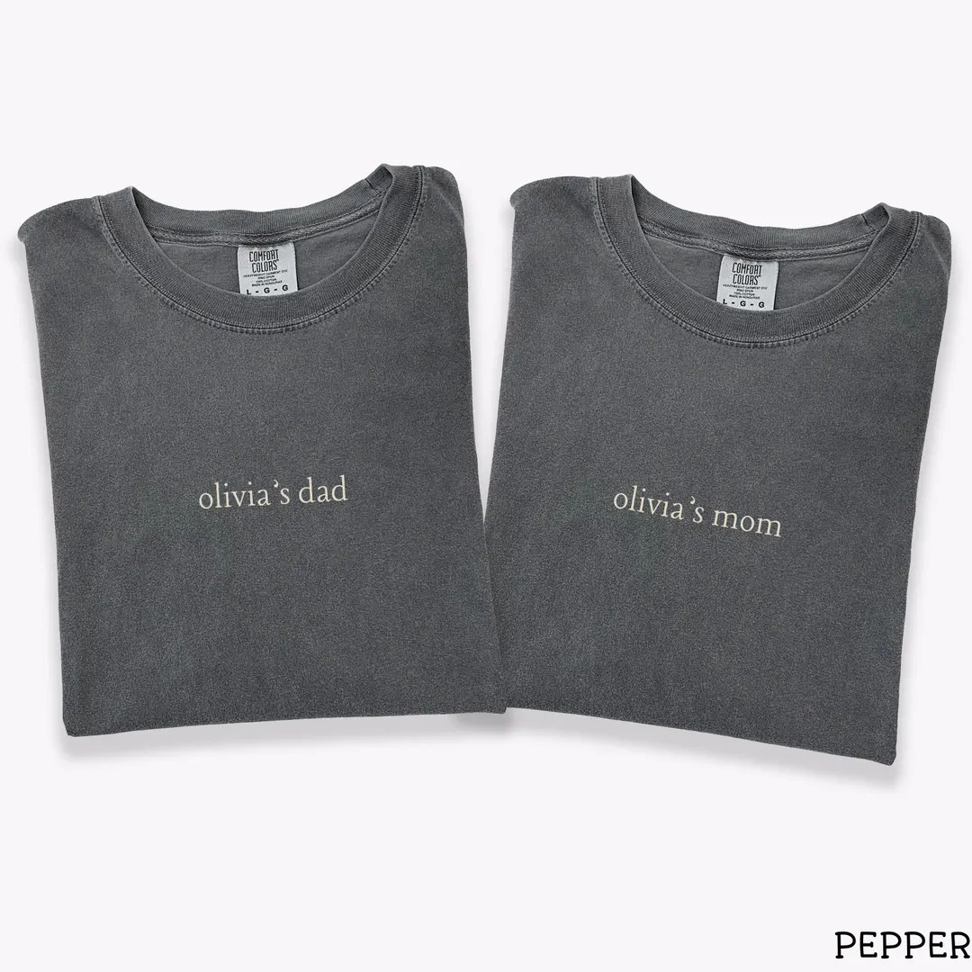 Custom Name Mom Dad Comfort Colors® T-shirt: Baby Name Reveal Shirts for Family - Etsy | Etsy (US)