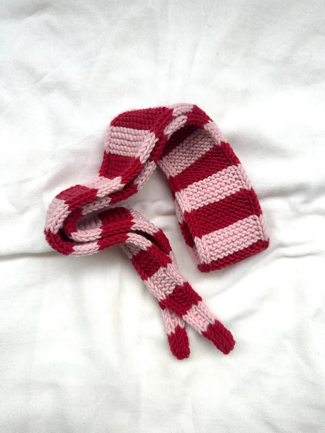 Gestreifter Handgestrickter Schal - Rot & Rosa | 100% Merinowolle | Einzigartig dänisch minimali... | Etsy (US)