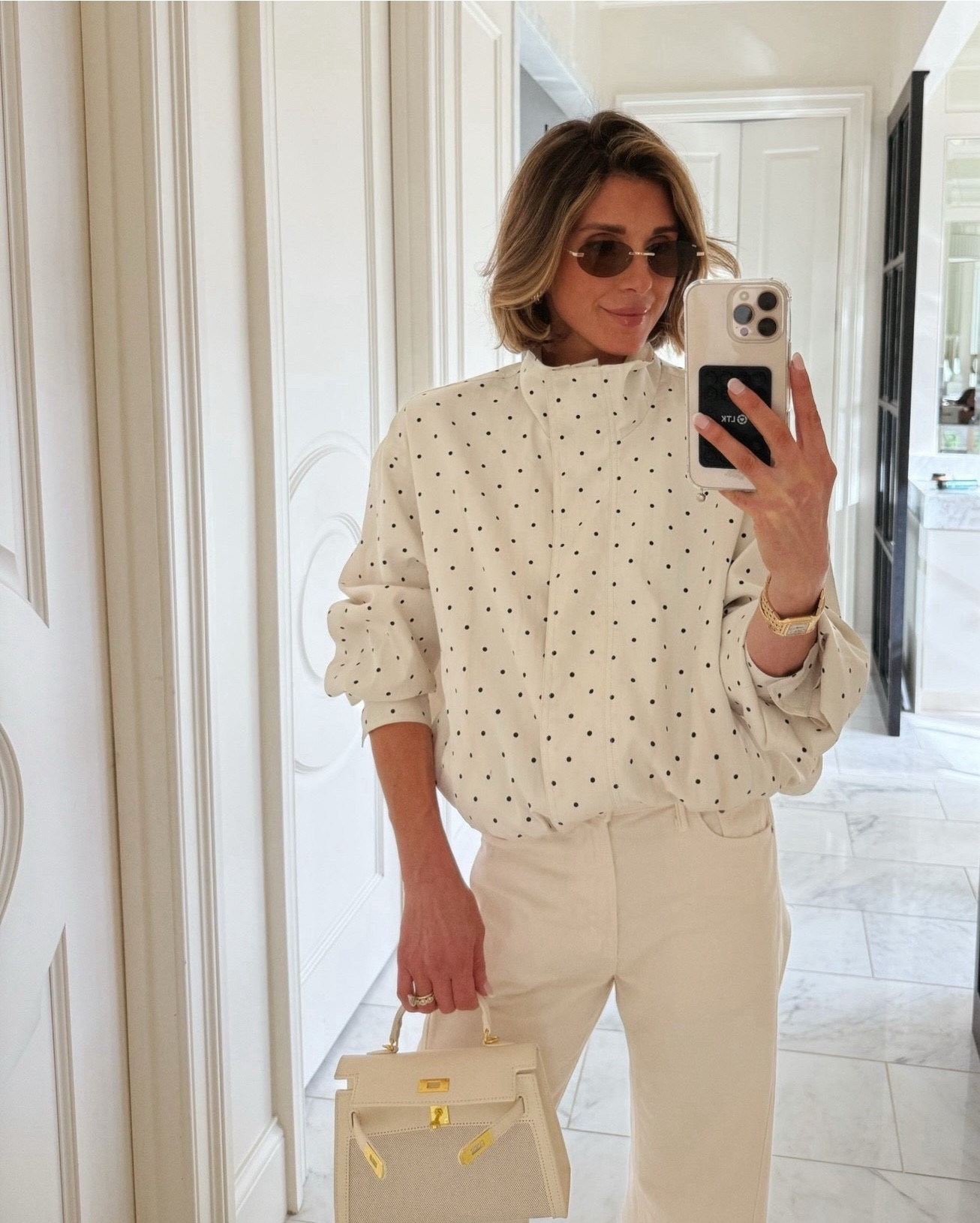 BEST SELLER of the week — the perfect off white denim for spring. 


#LTKootd