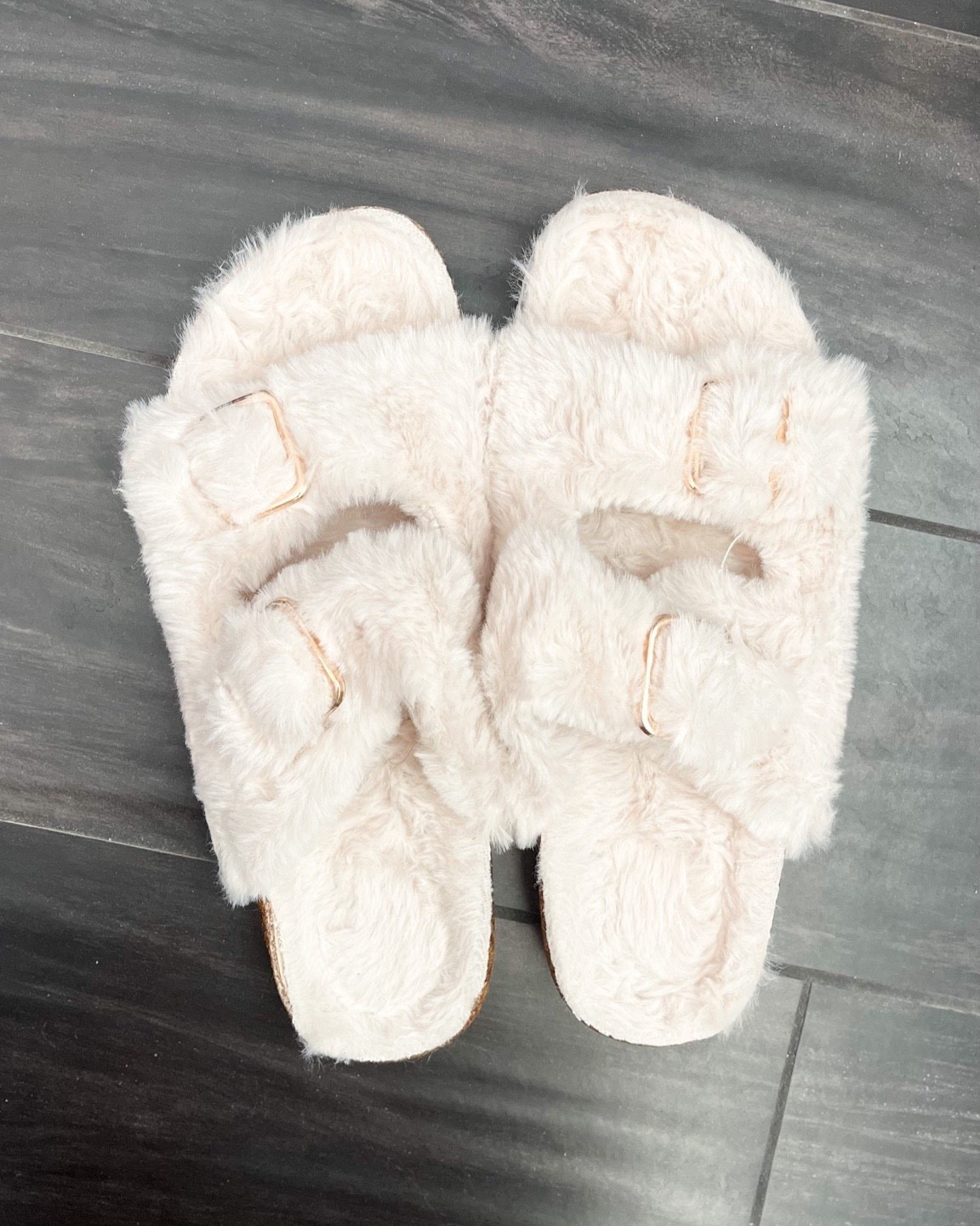 My fav slippers, have them in different colors too! 

#LTKSaleAlert #LTKselfcare #LTKFindsUnder50