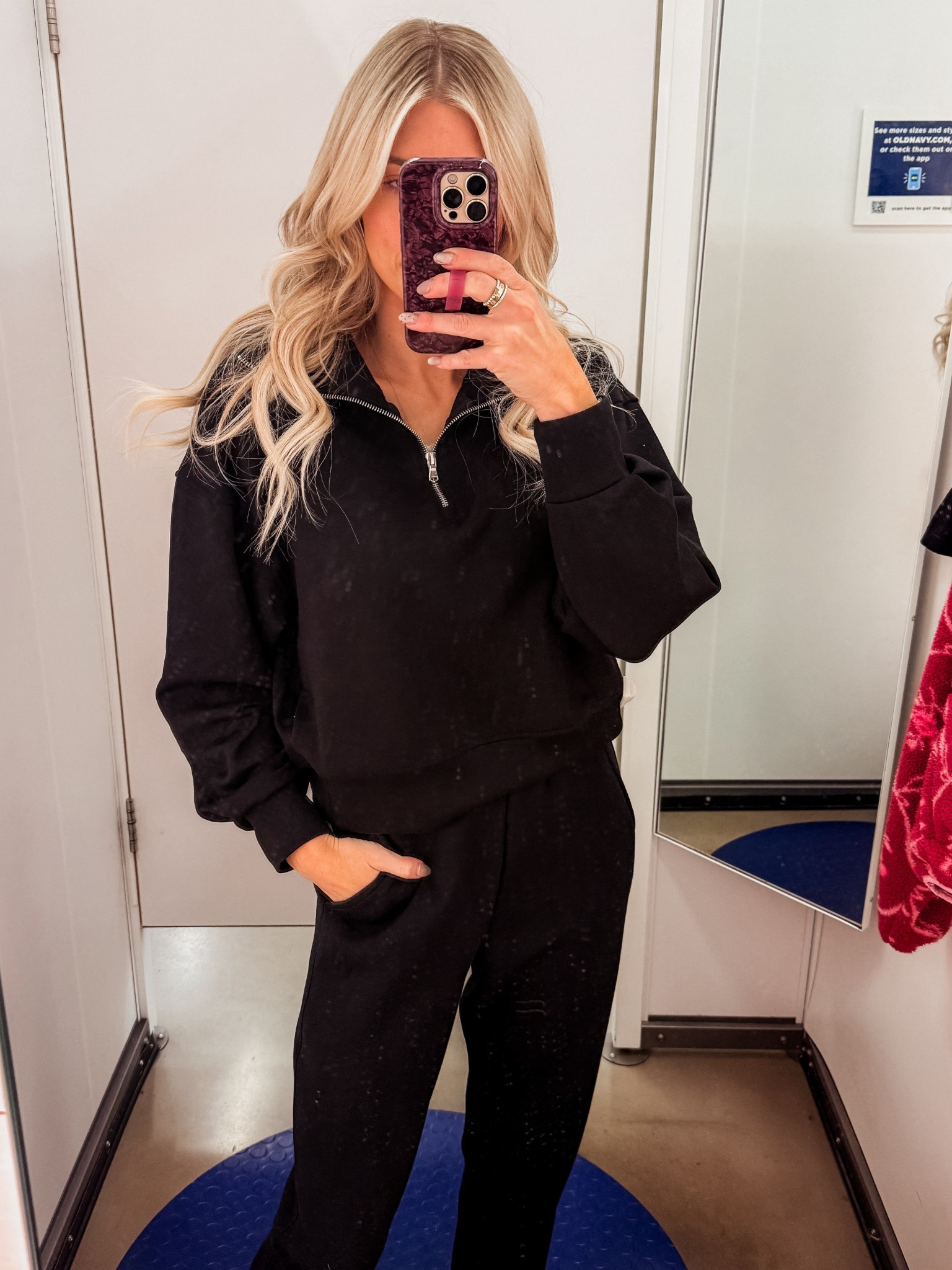 Old Navy set!  This is super soft, I’m wearing size small in both 