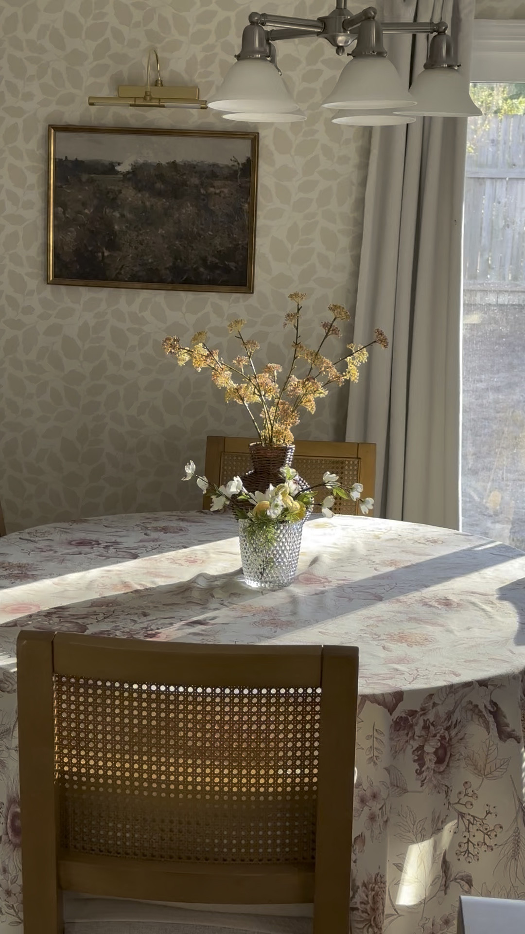 Dinning room decor 

#LTKHome #LTKSeasonal