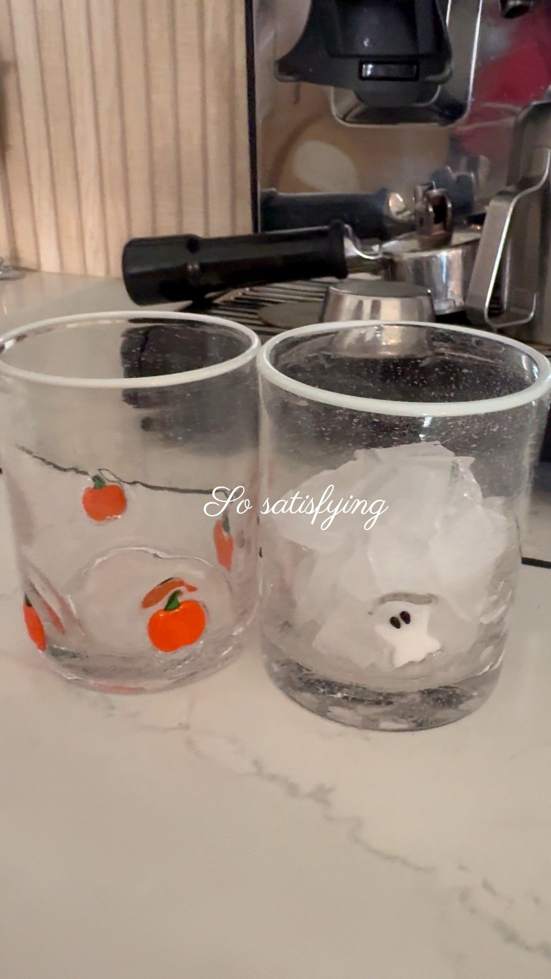 What’s more satisfying? The ASMR or the new Halloween hammer glasses from @PotteryBarn?



#LTKHome #LTKFindsUnder50 #LTKSeasonal