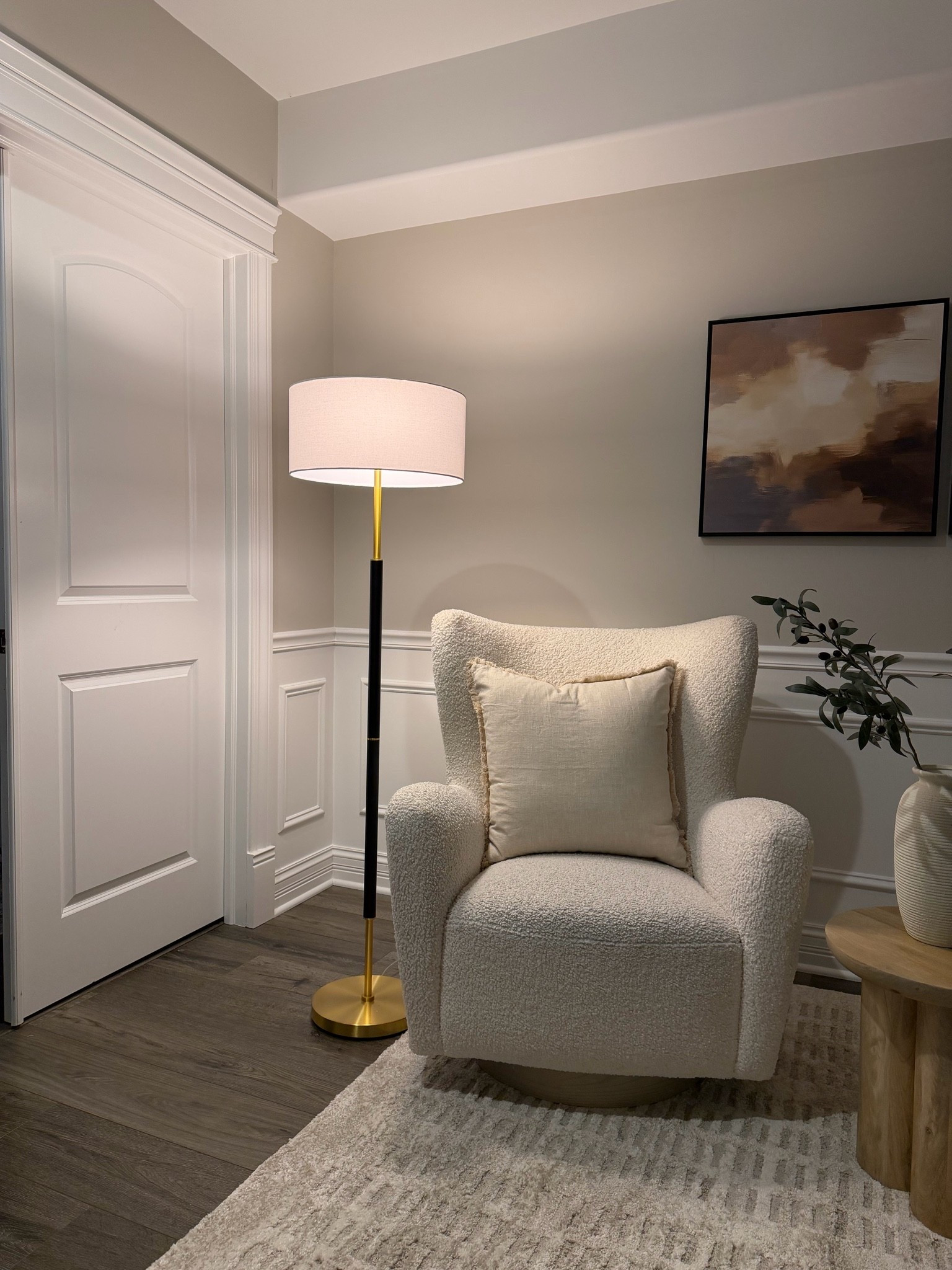 Lighting is what makes a room feel warm 🤍
These lamps instantly elevate the space.

Linked here on LTK.

#LTKHome #LTKSaleAlert