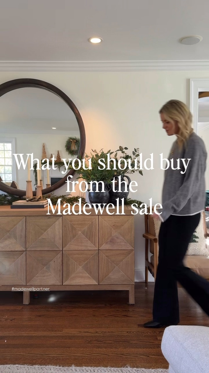 Madewell’s 40% off sale is live! Rounded up a few favorites and select denim is only $50! Use code LETSGO. Their barrel jeans are a personal favorite and I grabbed them in 2 new washes. 

Look 1: medium sweater & tee, 26R jeans (tts, I’m 5’5), ankle boots tts
Look 2: small sweater, 26R jeans (tts, I’m 5’5), ankle boots tts
Look 3: medium sweater, 26R jeans (tts, I’m 5’5), ankle boots tts
Look 4: medium cardigan, XS belt, 26R jeans (tts, I’m 5’5), ankle boots tts

@madewell #madewell #madewellpartner #ad

#LTKSaleAlert #LTKGiftGuide #LTKCyberWeek