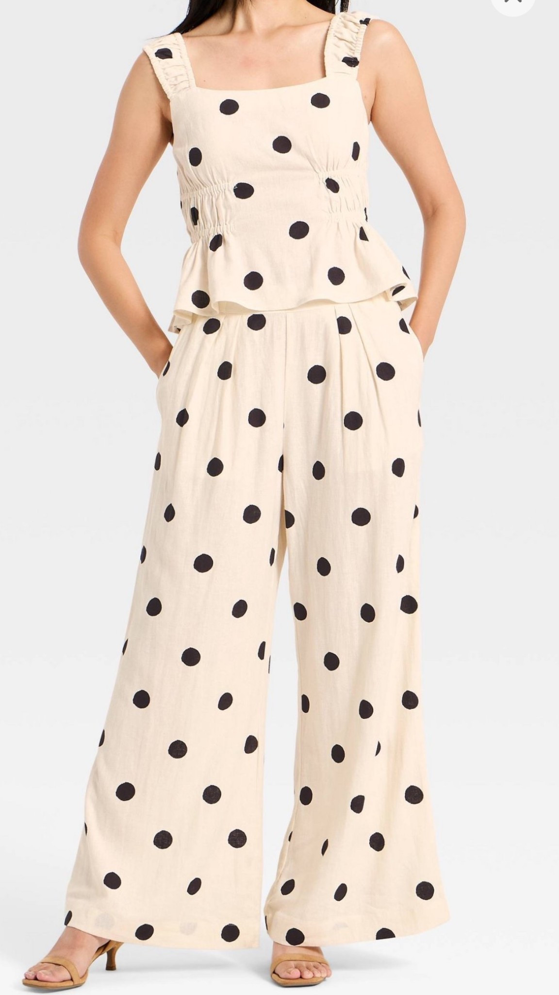 This polka dot set 😍
