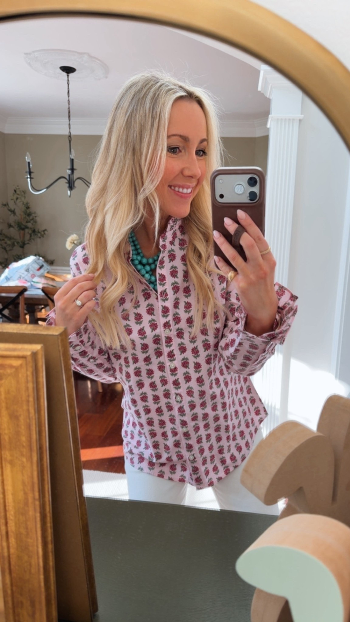 Easter brunch ootd! On sale! Love this floral button down from JCrew factory! And these straight leg white denim are so perfect for spring! Perfect spring  outfit for work! @jcrew 

#LTKSaleAlert #LTKootd #LTKWorkwear