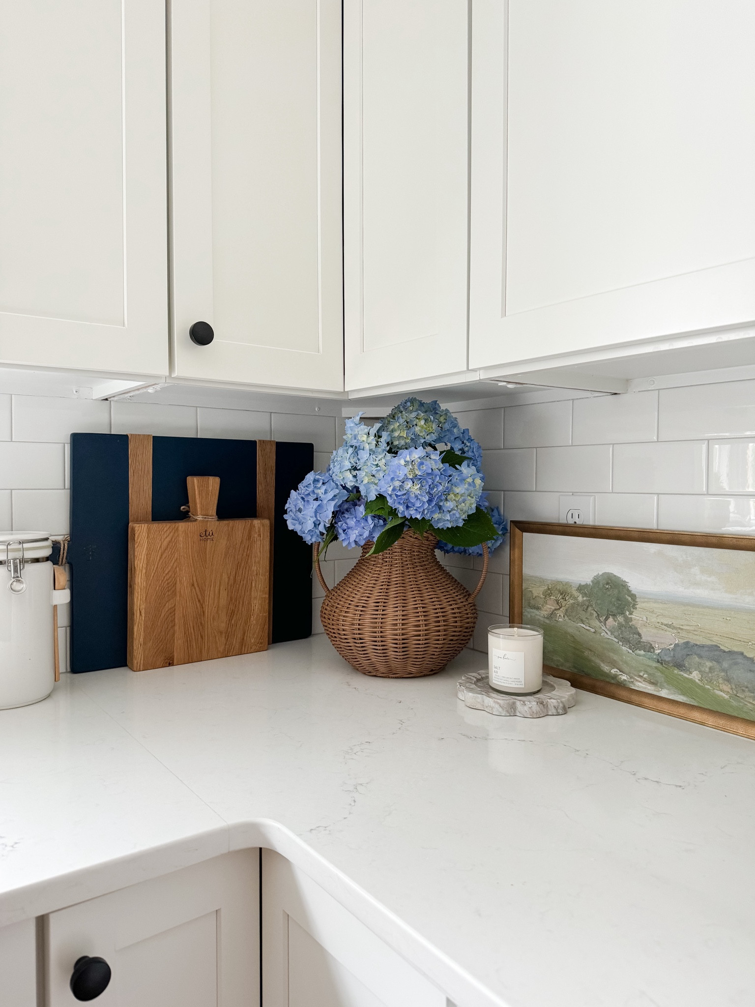 Affordable Kitchen Decor

Kitchen holiday decor, Home finds, home decor, home inspo, decor finds, decor inspo, affordable home, affordable decor, amazon home, amazon finds, amazon decor, neutral home, home inspo, home styling

#LTKStyleTip #LTKFindsUnder50 #LTKHome