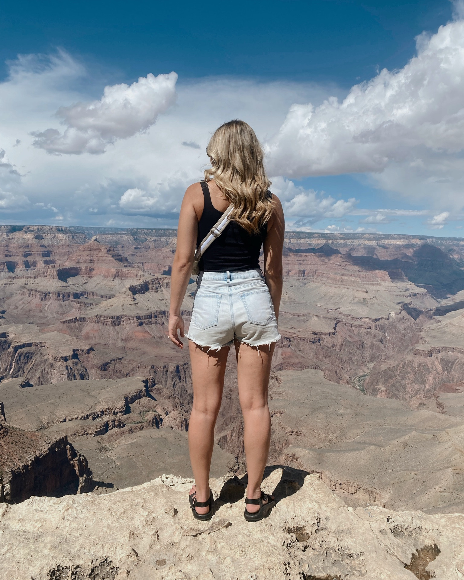 hiking the grand canyon ⛰️
aritzia contour bodysuit by babaton 
garage denim mom shorts 
lululemon everywhere belt bag
shoes - chaco’s 


#LTKSeasonal #LTKstyletip #LTKfitness