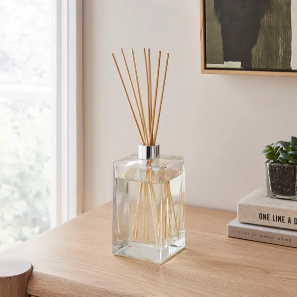 Sandalwood & Amber Diffuser | Dunelm