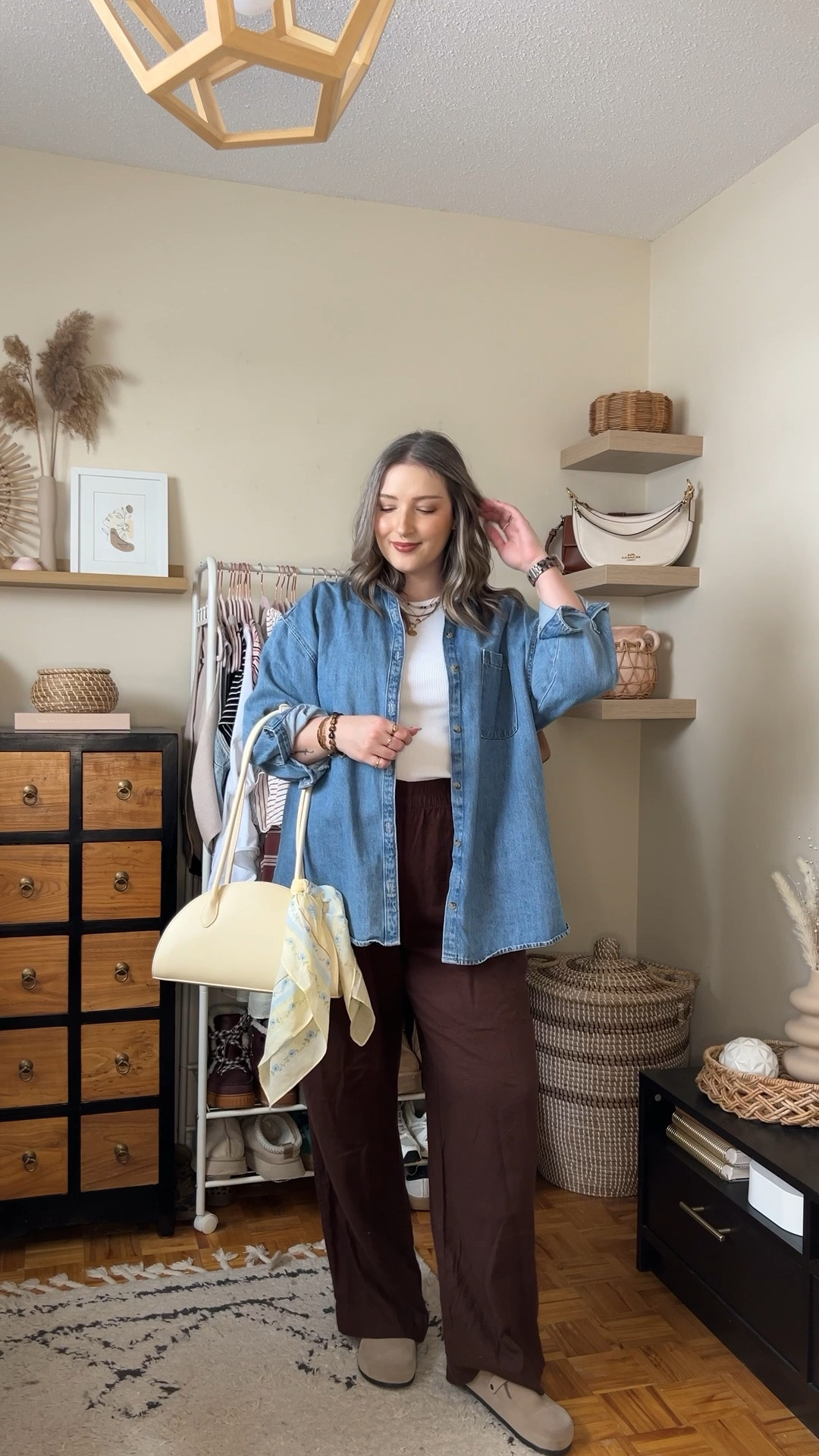 Easy spring outfit! Wearing my usual size L in the denim shirt and basic tank, and L tall in the brown linen pants. Butter yellow bag is affordable and so fun for spring! Canadian Old Navy links under “similar products"


#LTKsale #LTKmidsize #LTKstyletip
